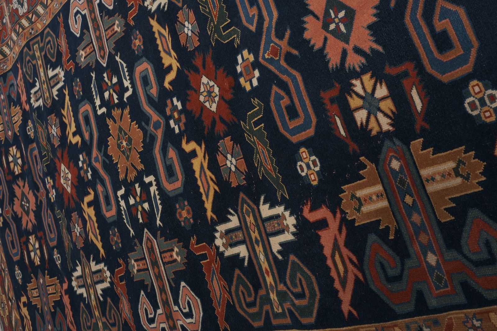 Caucasian Shirvan Perepedil Rug 6'1'' X 7'9'' photo vinterior