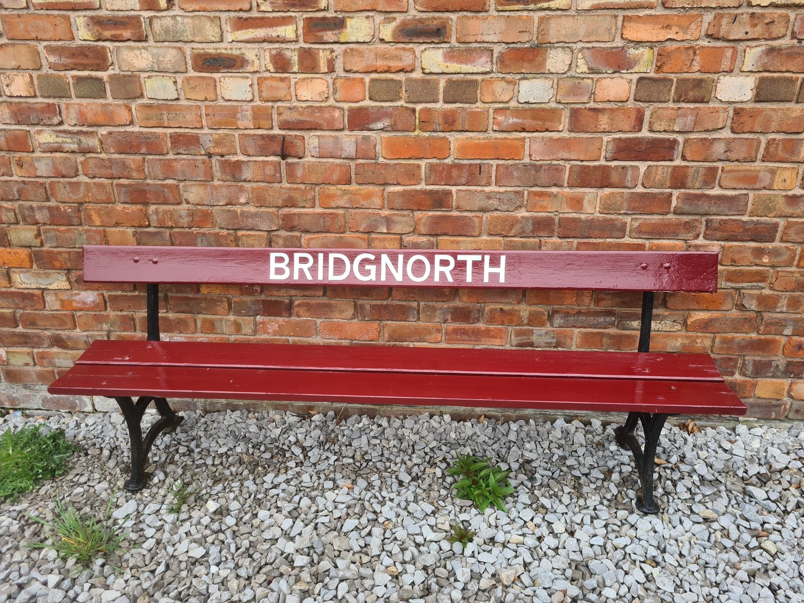 A Lovely Late 19th Or Early 20th Century Railway Station Bench   Bridgnorth