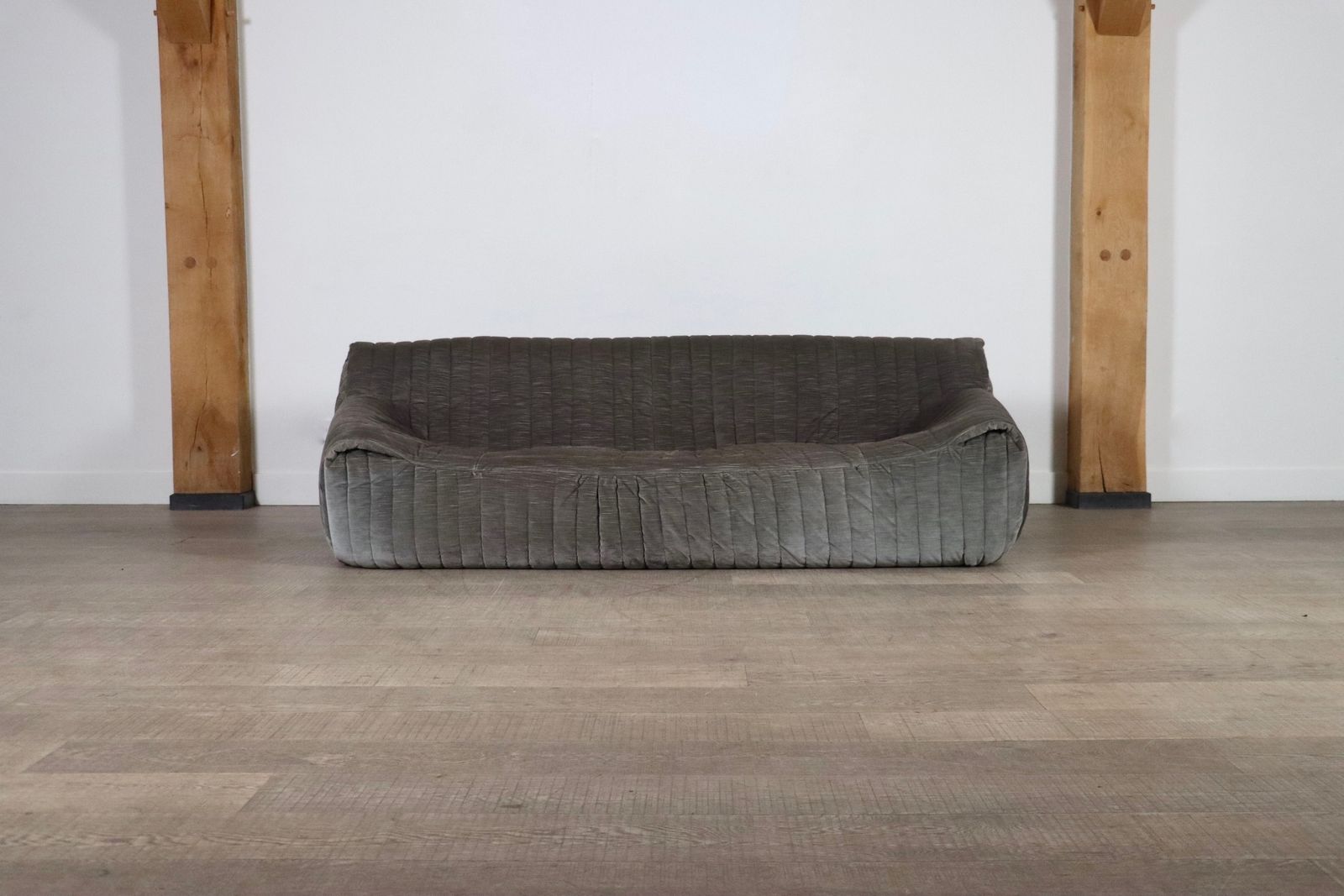 Original Cinna Sandra Three Seater Sofa In Velvet By Annie Hieronimus, France 1970s photo 4150.0