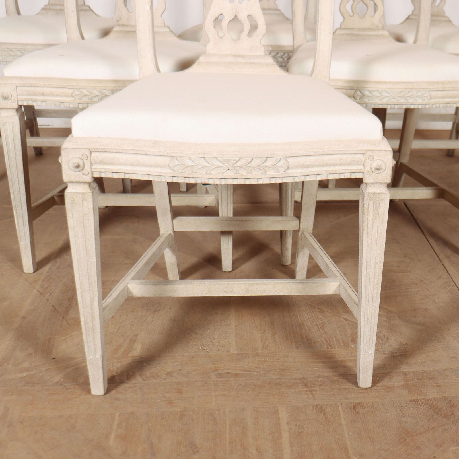 Set Of 6 Gustavian Style Dining Chairs photo Furniture