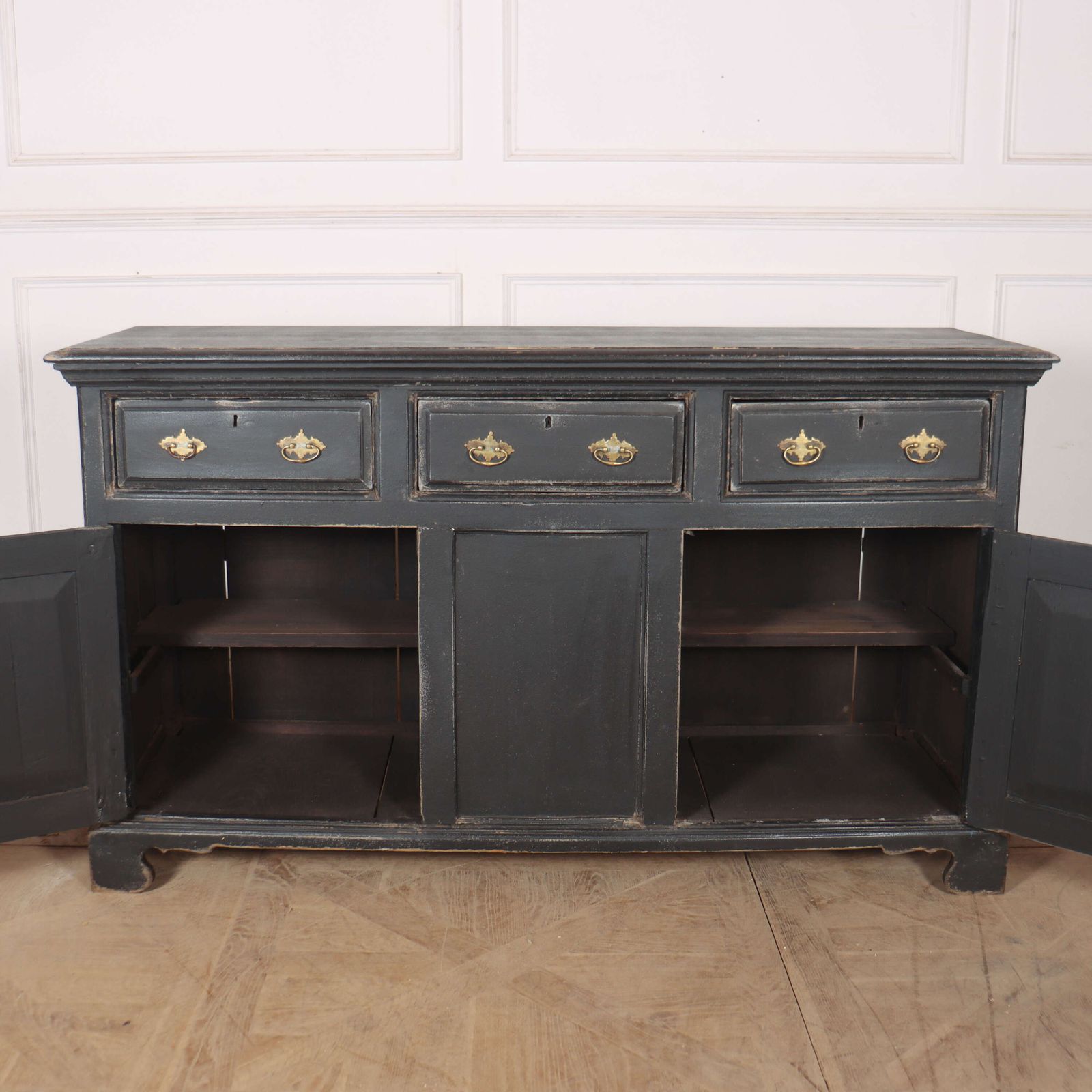 18th Century English Country Dresser Base photo buy