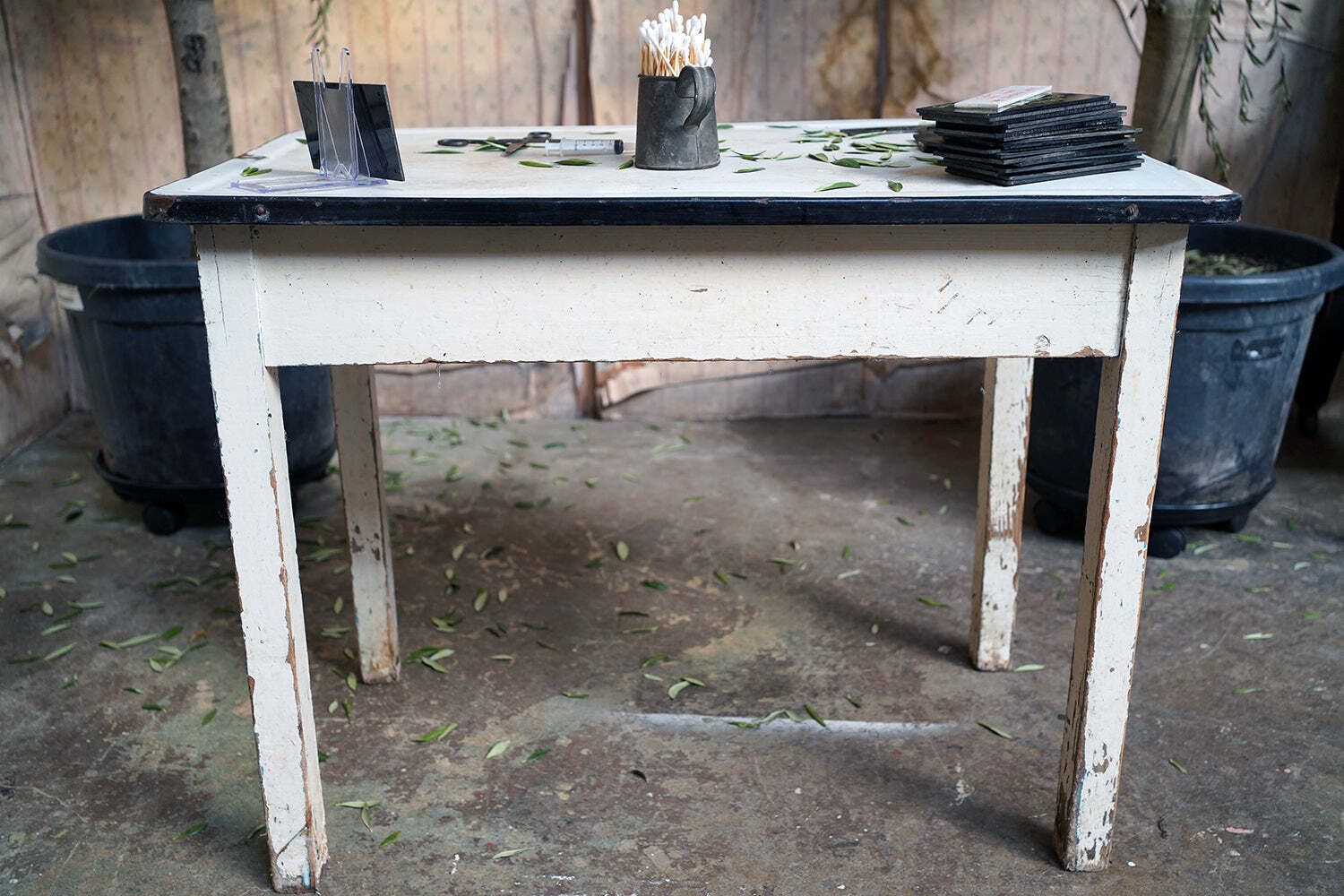 Furniture Bristol Zoological Gardens: An Early/Mid 20thc Painted Pine & Enamel Topped Veterinarian Table C.1940 photo