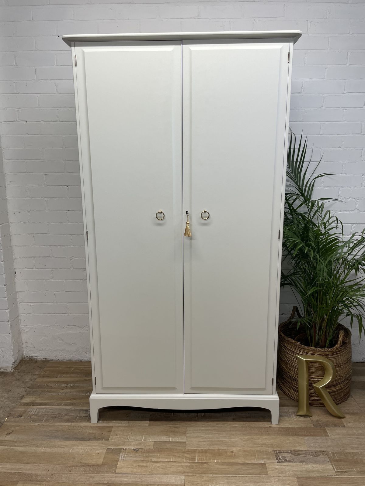 Stag Minstrel Wardrobe Painted Light Grey photo buy