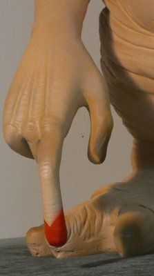 1160.0 E.T. Big Three Dimensional Statue In Resin And Enamel, 1990s photo