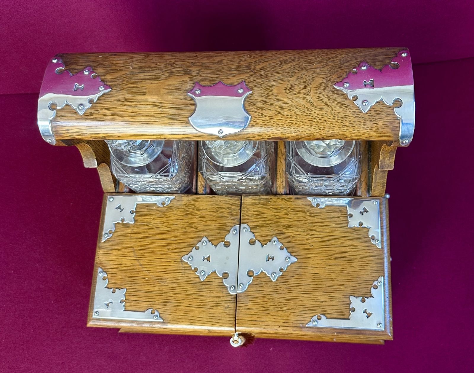 Edwardian Tantalus/Games Compendium, Circa 1903 photo vinterior