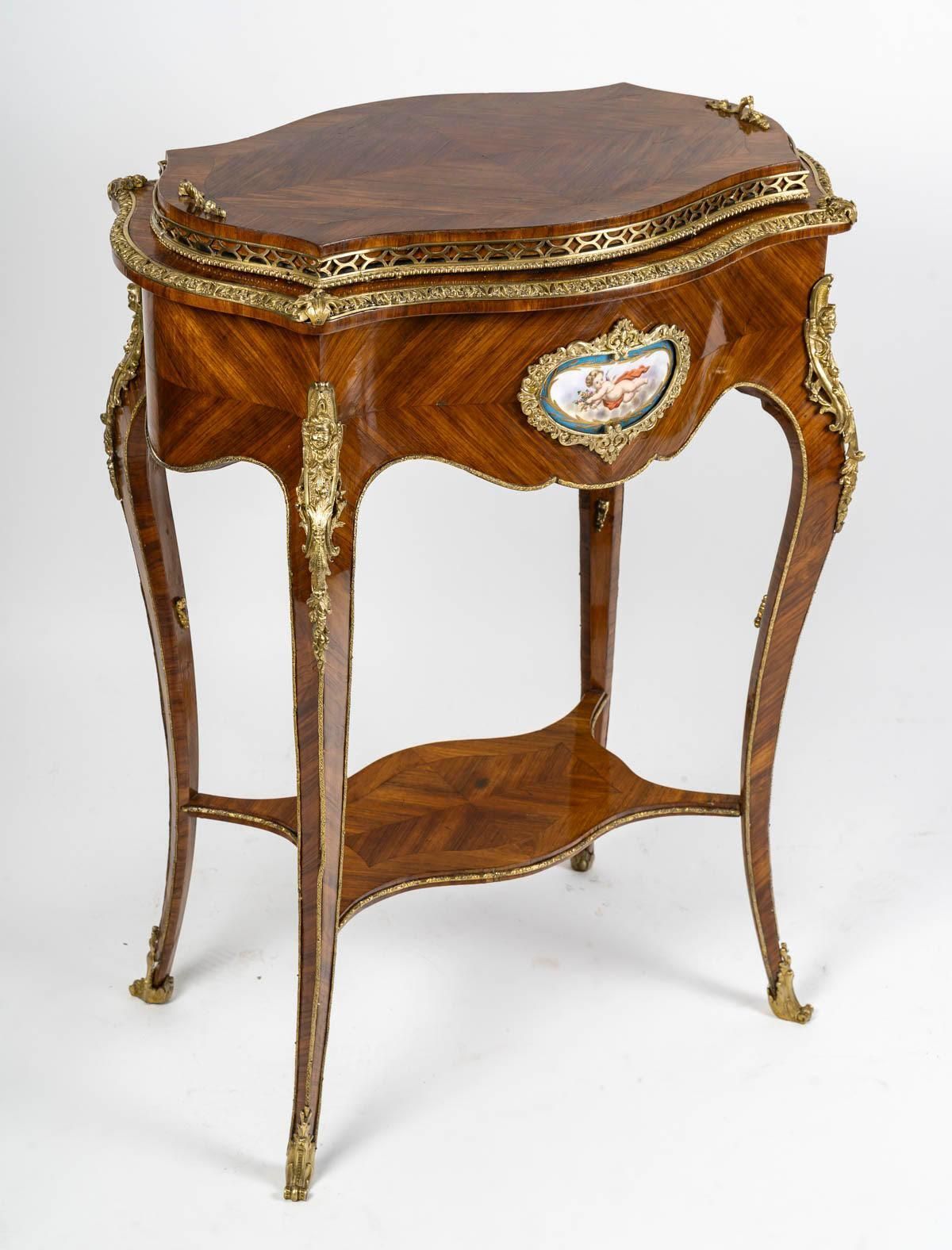 Planter In Marquetry, 19th Century, Napoleon III Period. photo Home Decor
