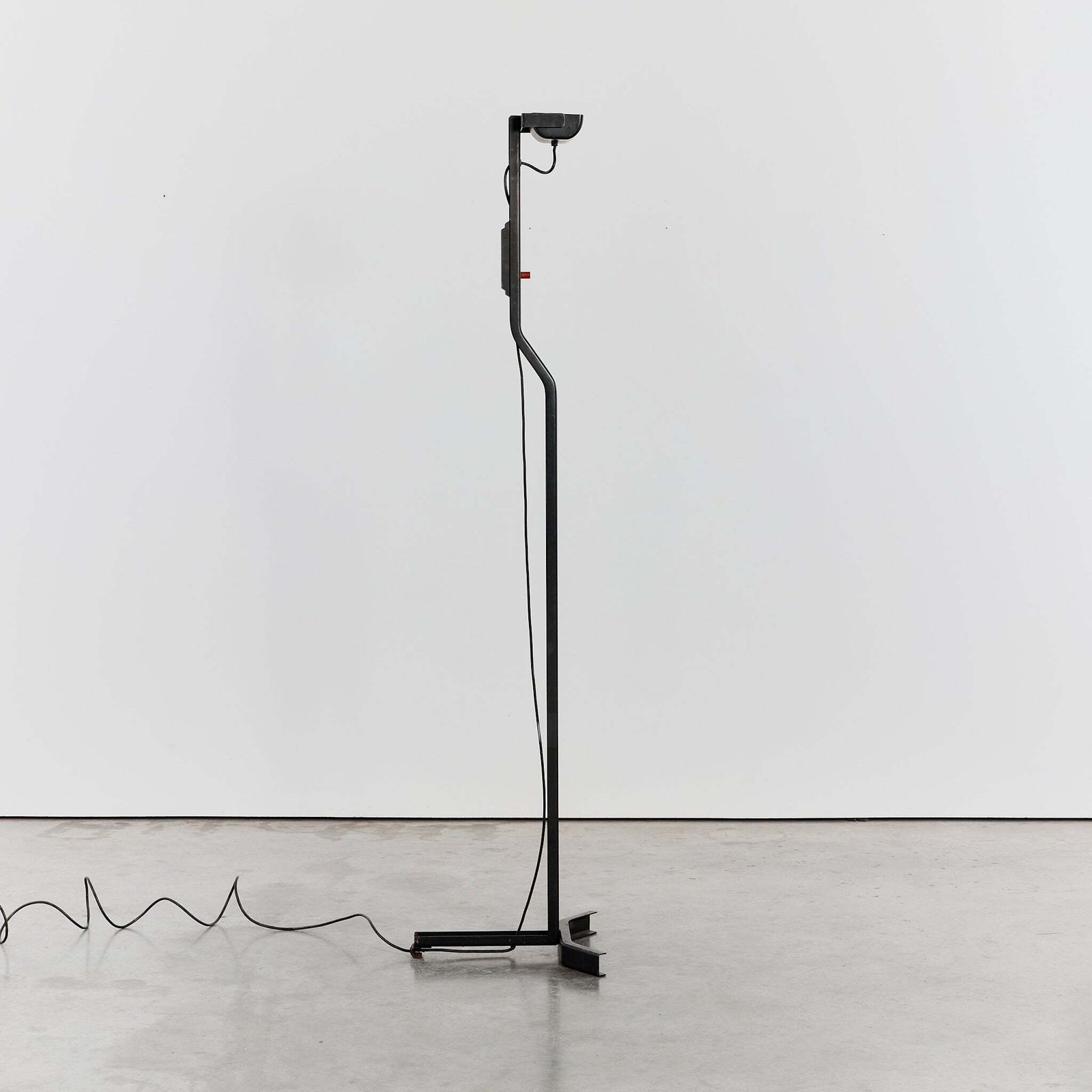 Sirio T Floor Lamp By Kazuhide Takahama For Sirrah