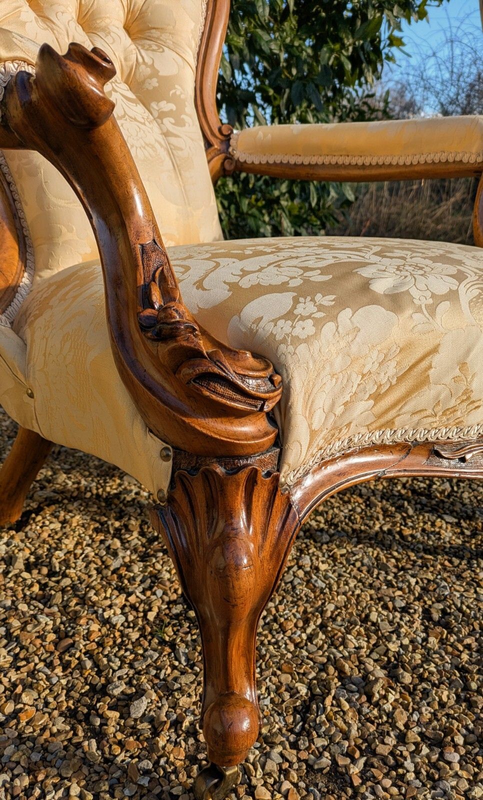 Super Pair Of Spoonback Walnut Armchairs Mid Victorian photo Furniture