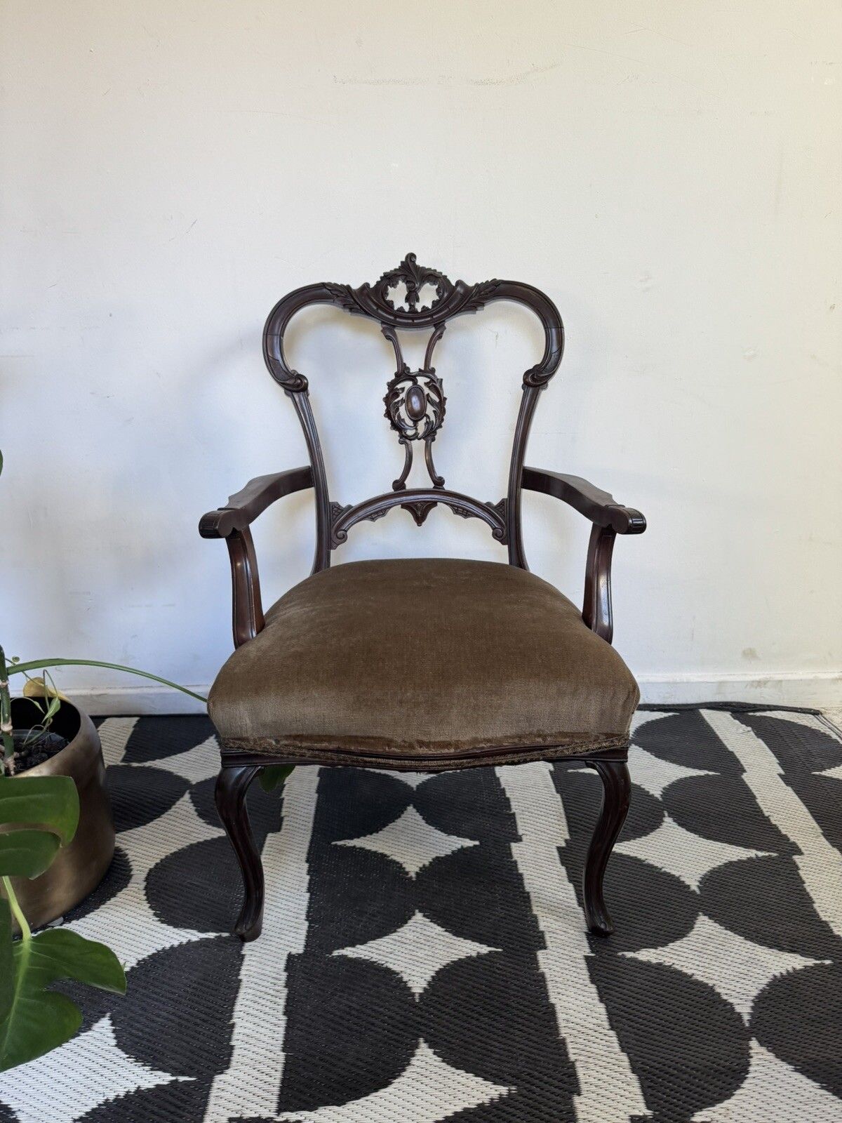 photo vintage Victorian Low Chair Decorative Bedroom Dressing