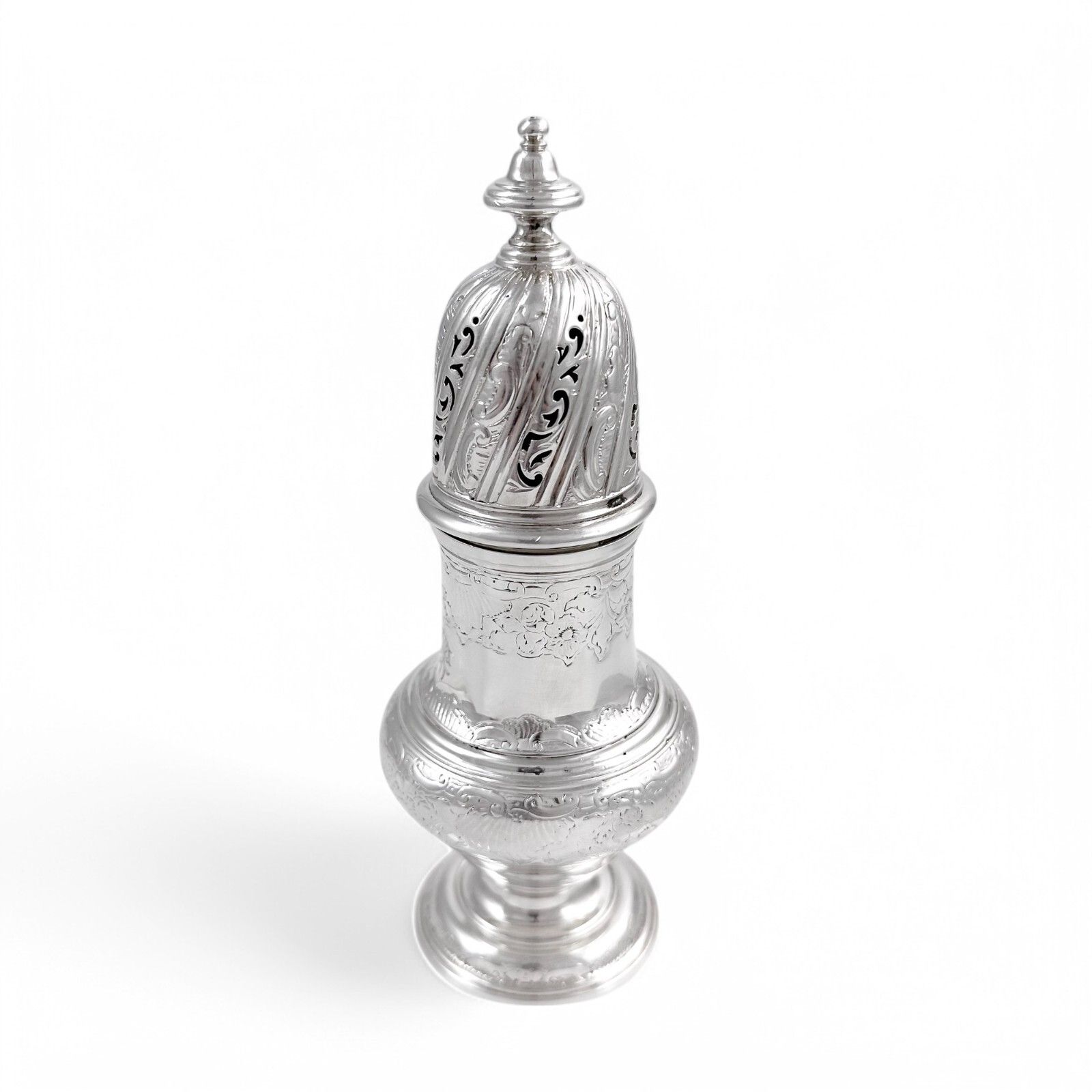 George II Sterling Silver Pepper Pot /Sugar Sifter / Muffineer, Samuel Wood 1744 photo 700.0