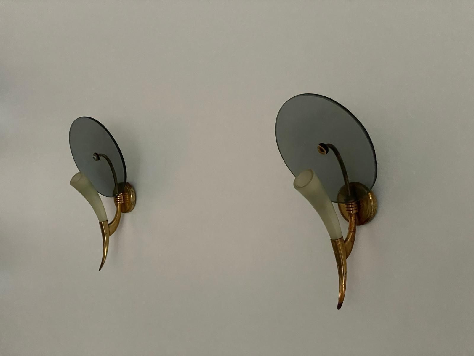 Exclusive Horn Shaped Glass And Brass Pair Of Sconces, 1940s, Italy photo furniture