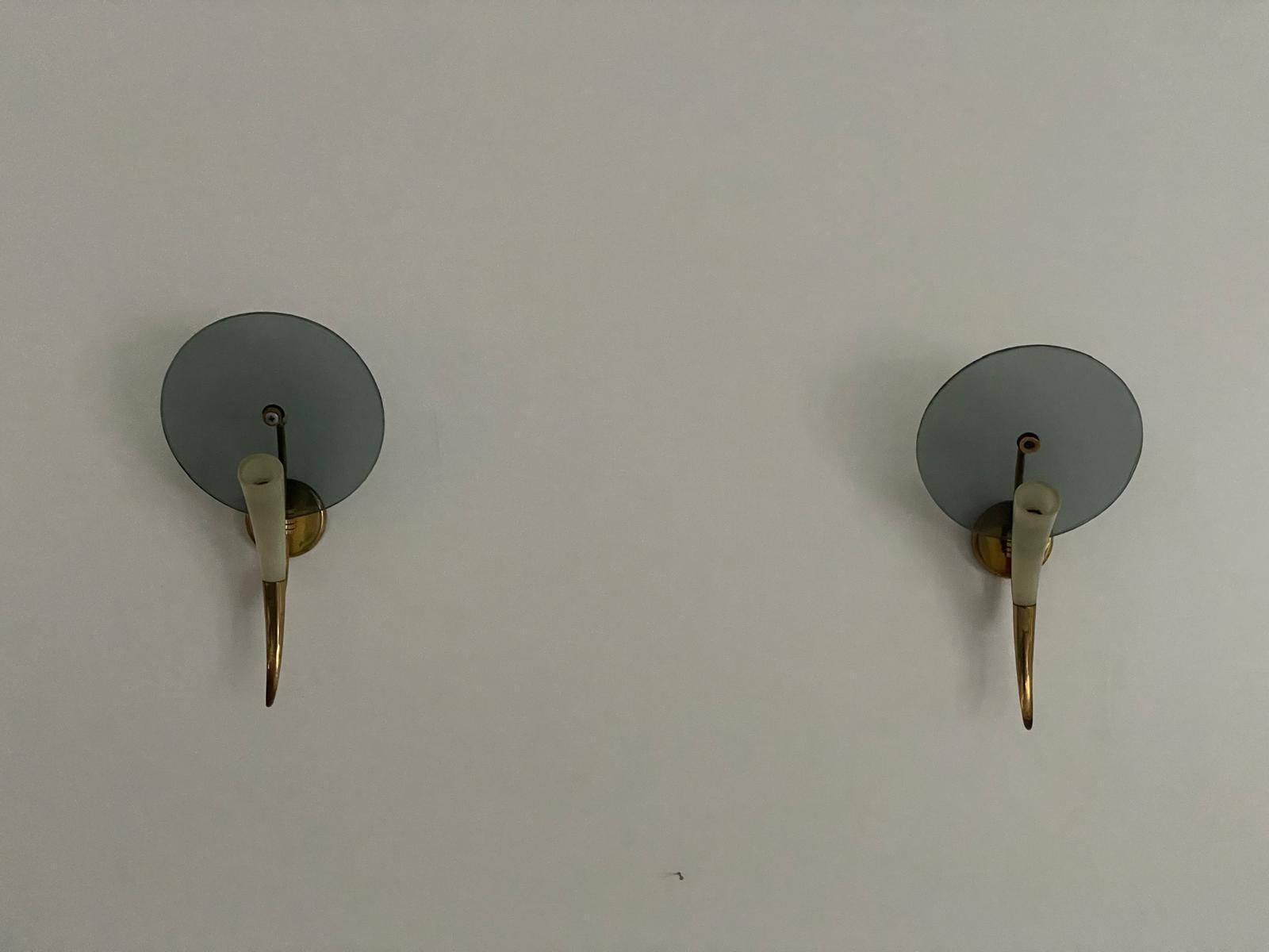 Exclusive Horn Shaped Glass And Brass Pair Of Sconces, 1940s, Italy photo Lighting