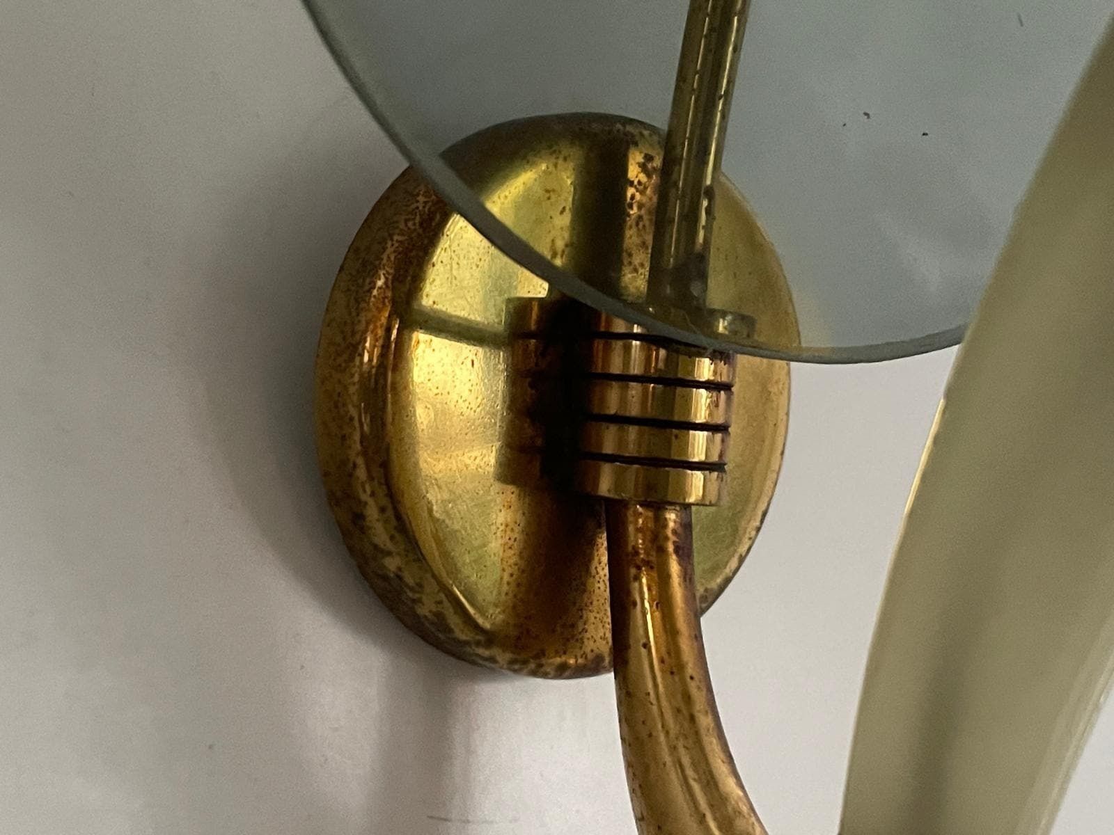 Exclusive Horn Shaped Glass And Brass Pair Of Sconces, 1940s, Italy photo vintage