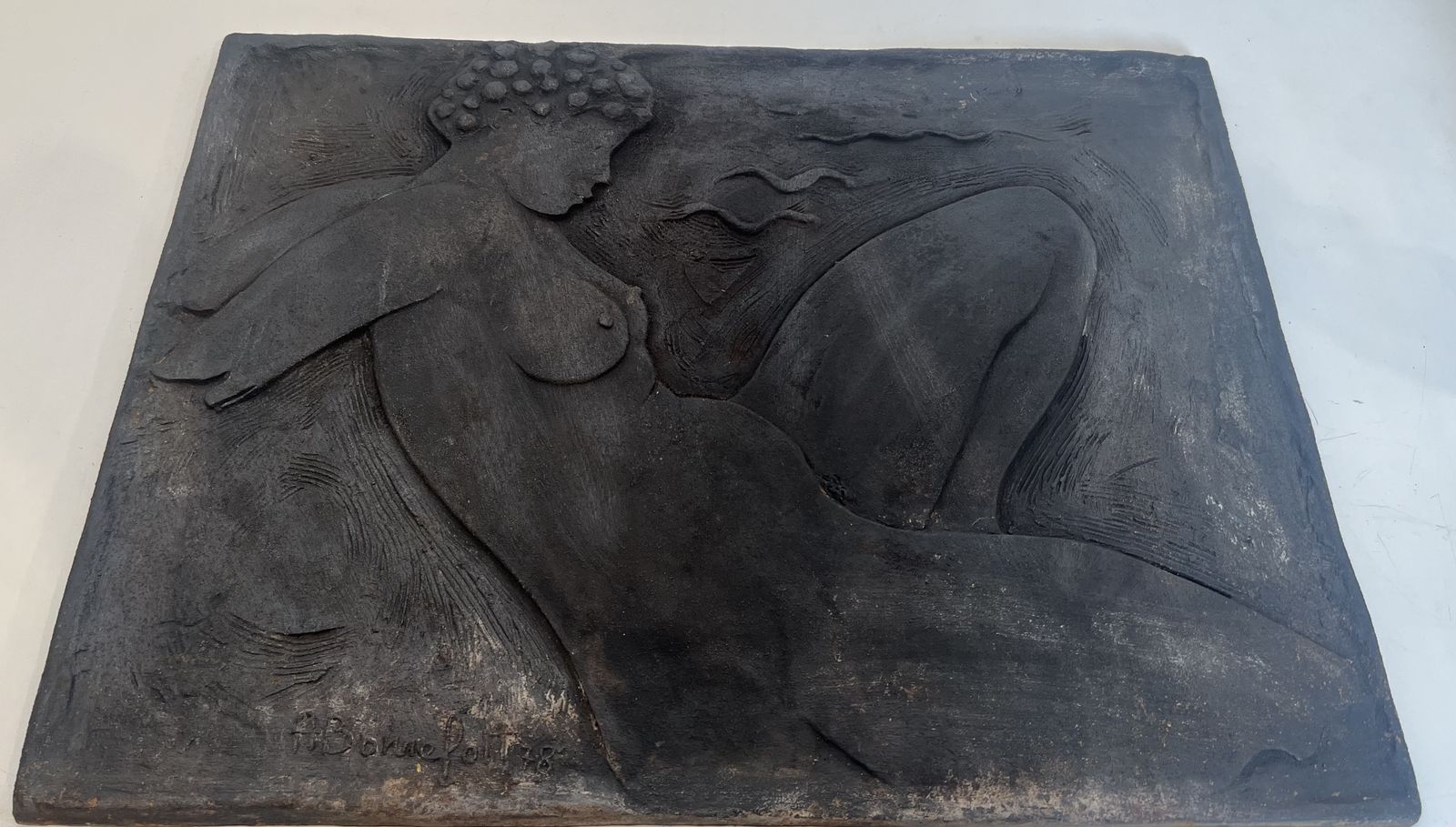 photo vinterior Cast Iron Fireplace Plate Depicting A Naked Woman Signed Bonnefoit, 1978