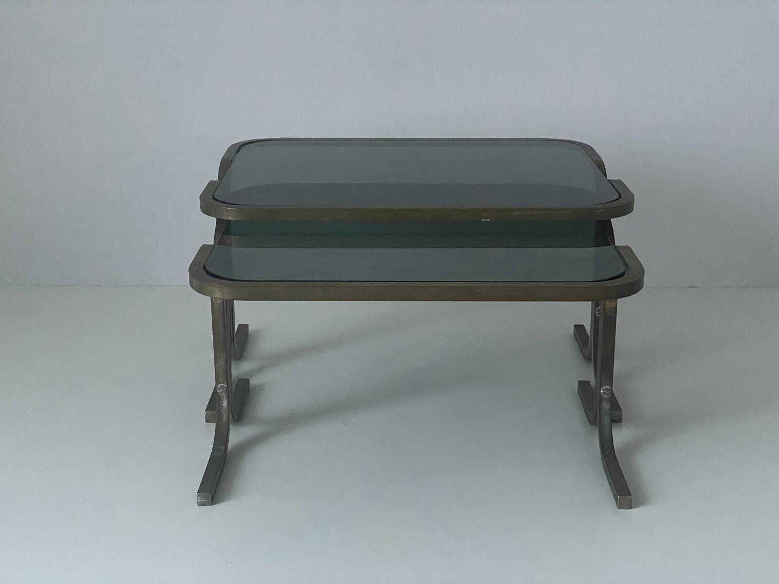 Mid Century Modern Green Glass Top And Brass Body Pair Of Side Tables, 1950s, Italy photo 1789.0