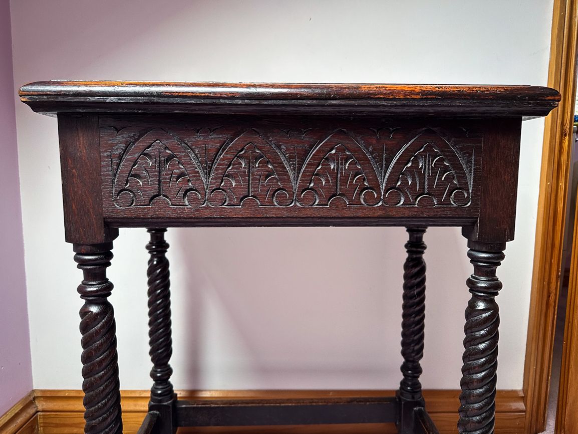 Charles II Oak Lowboy Writing Desk With Original Handles And Drawer photo vinterior