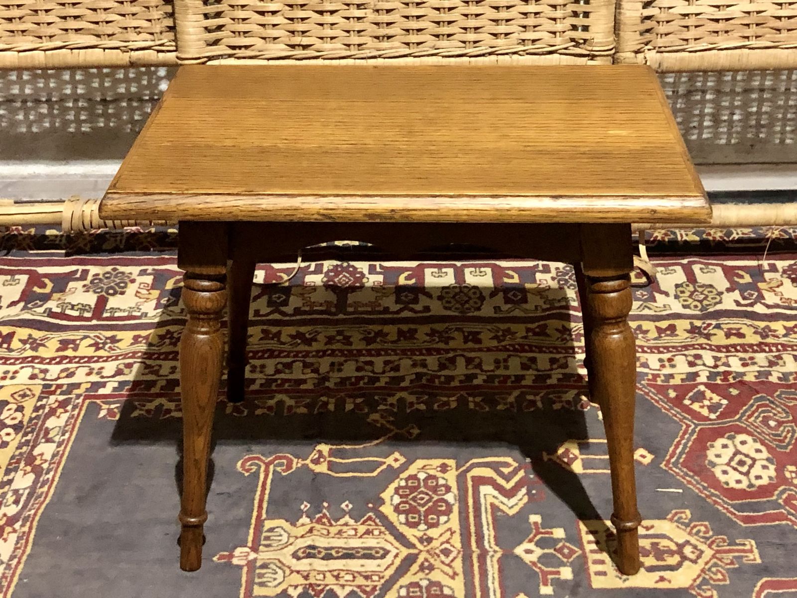 139.0 A Set Of Three Vintage Small Oak Tables / Plantstands photo