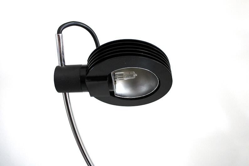 Meblo Guzzini Table Lamp By Bruno Gecchelin / Model Wing / Original / Iconic Lamp / Italian Desk Lamp 70s photo Lighting
