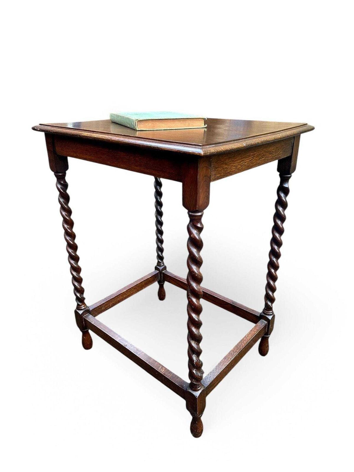 photo furniture Vintage Oak Side Table / English C1920 / Barley Twist Legs