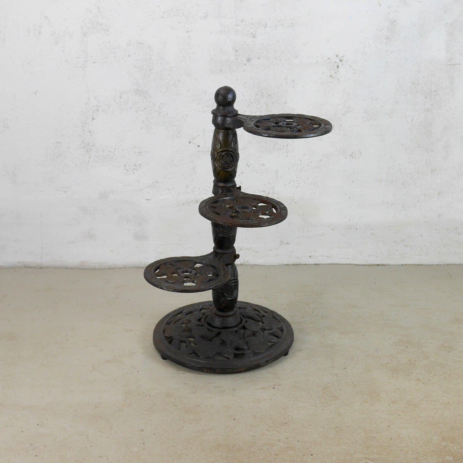 Vintage Adjustable Cast Iron 3 Tier Plant Stand Floral #102788 photo vinterior