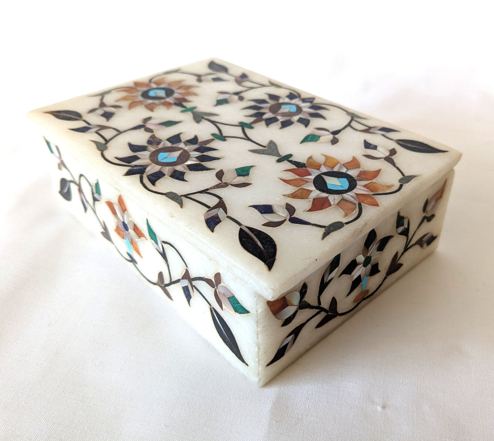Vintage Indian Pietra Dura Marble Box With Mother Of Pearl Inlay