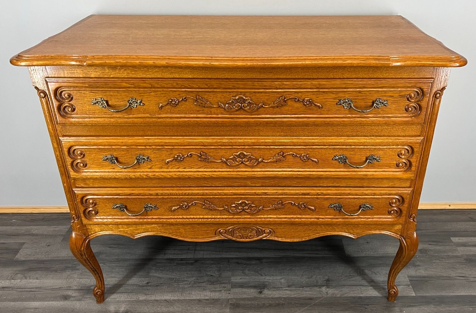 Vintage French Louis XIV Chest Of Drawers / Sideboard / Cabinet( Lot 3530)
