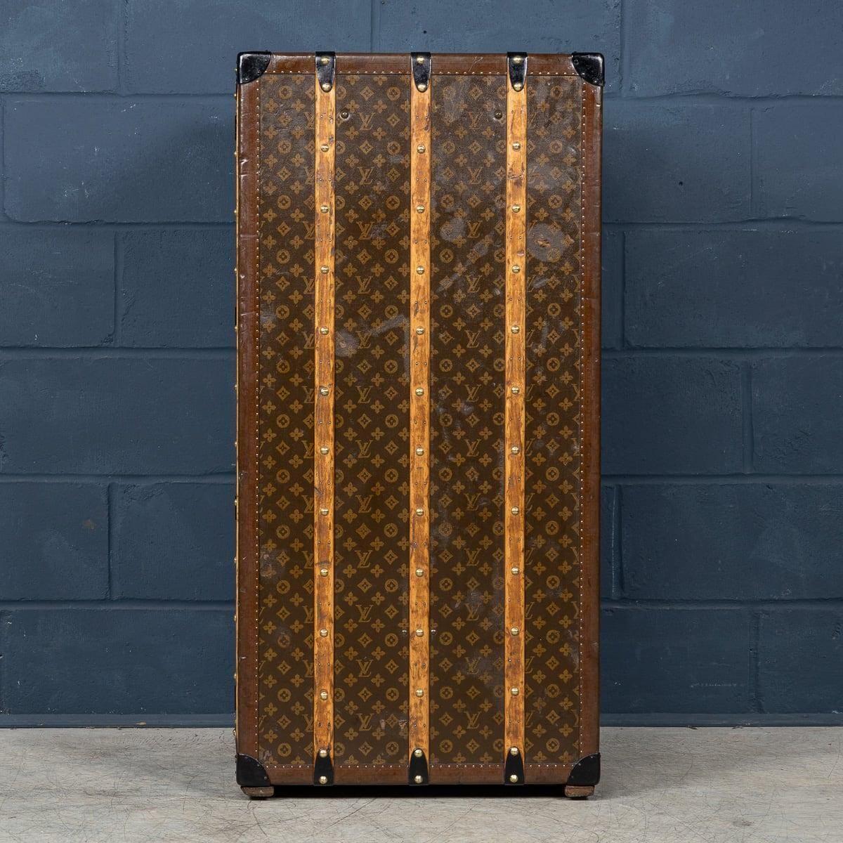 20th Century Louis Vuitton Wardrobe Trunk In Monogram Canvas, France C.1950 photo vintage