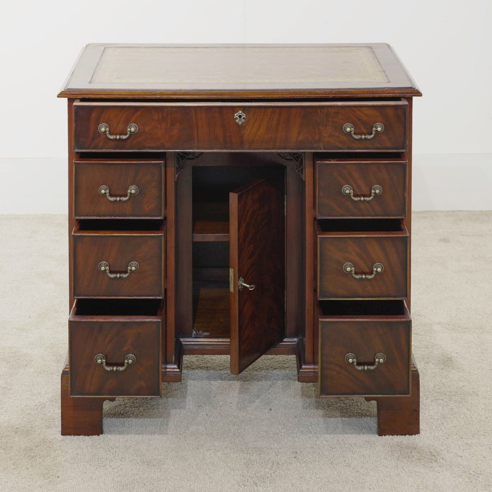 Georgian Revival Knee Hole Desk Mahogany photo for sale