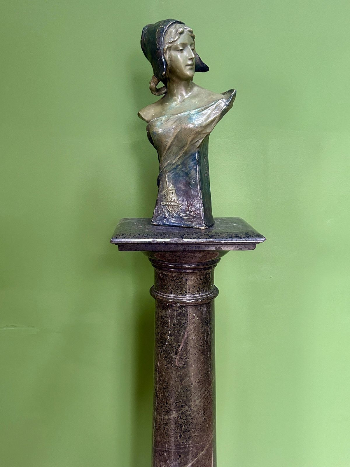 Antique Art Nouveau Goldscheider Polychrome Terracotta Bust Of A Dutch Maiden C.1900 photo for sale