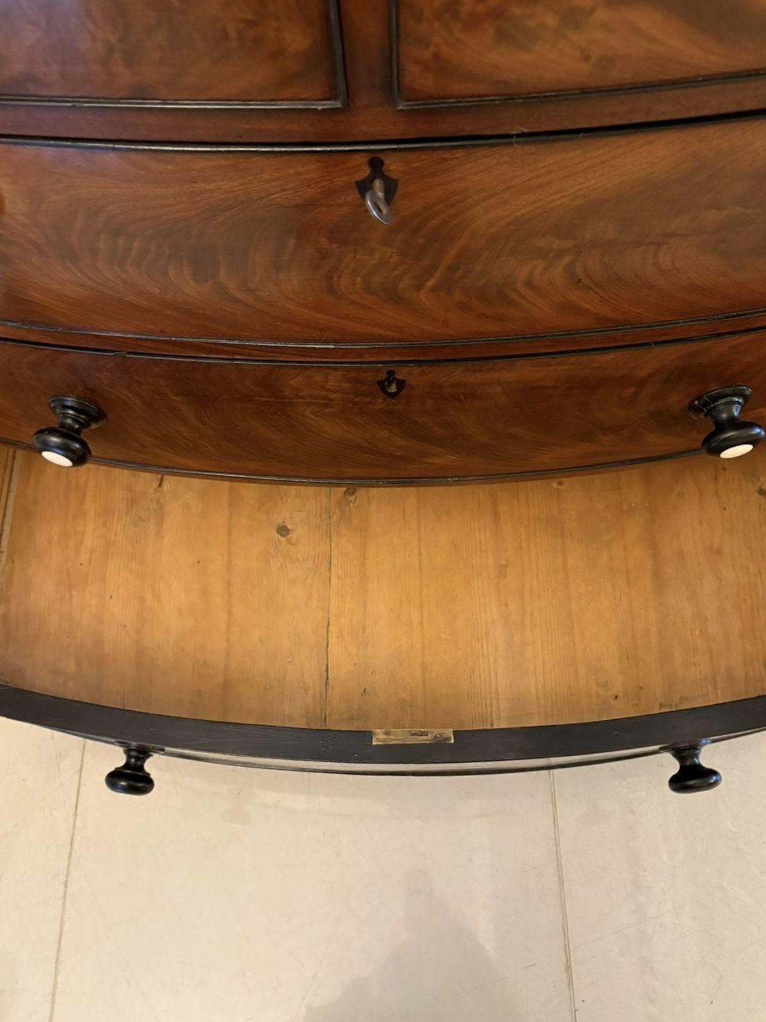 Outstanding Quality Antique Figured Mahogany Bow Fronted Chest Of 5 Drawers photo Furniture