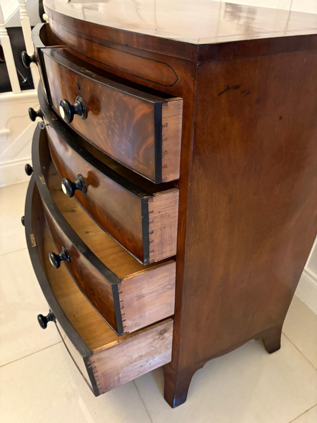 Outstanding Quality Antique Figured Mahogany Bow Fronted Chest Of 5 Drawers photo buy