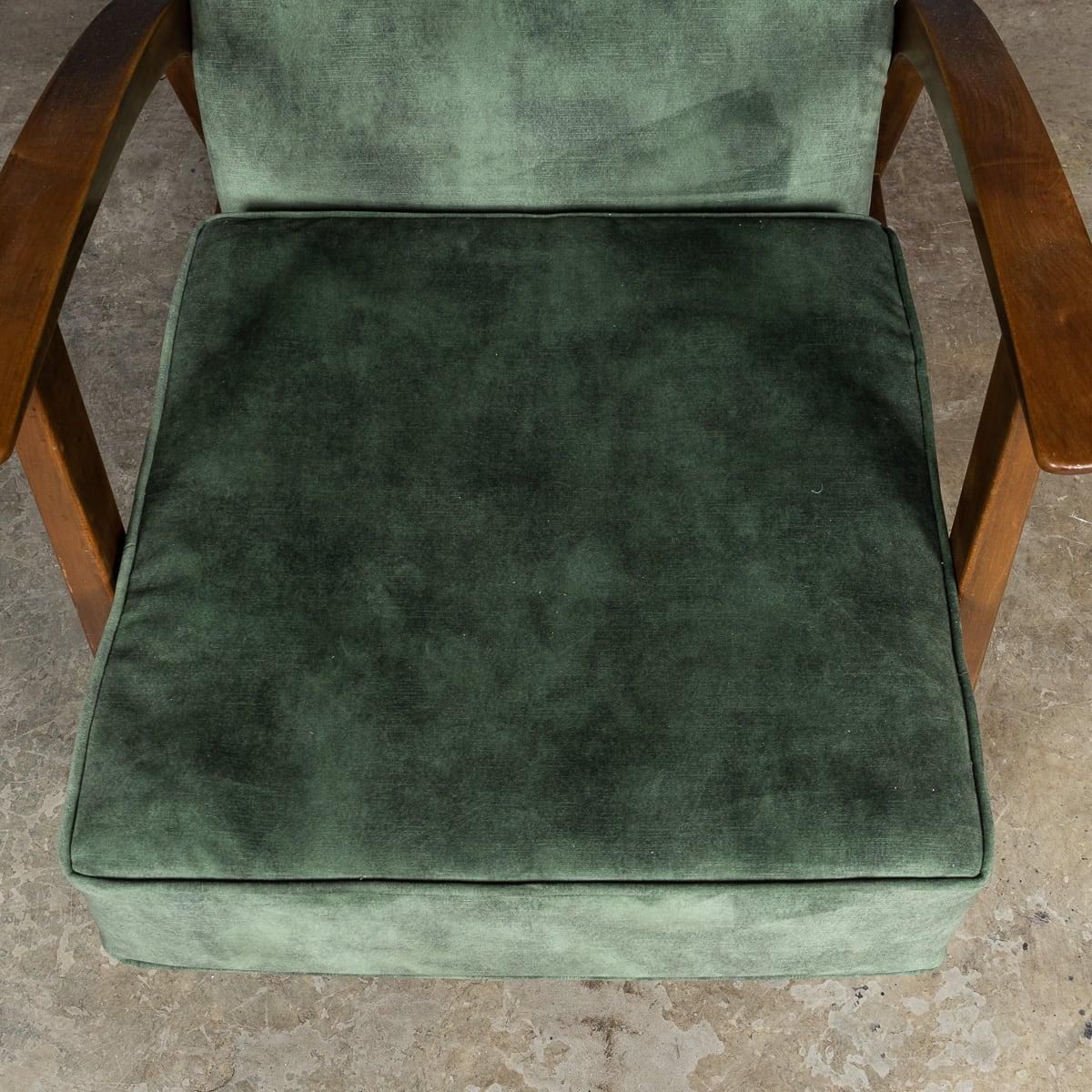photo vintage Mid 20th Century Knoll Antimott Recliner & Footstool C.1960