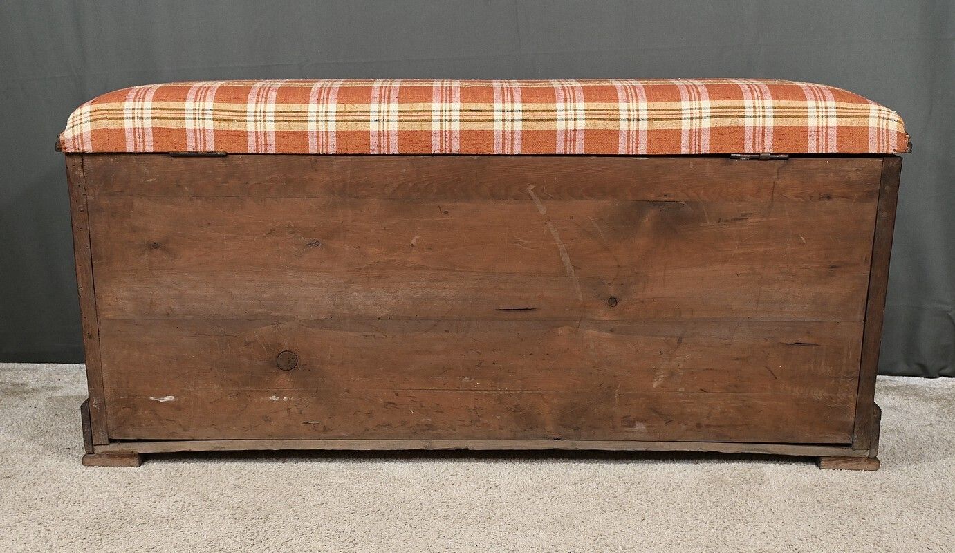 photo buy Oak Landing Chest Bench – Early 20th Century
