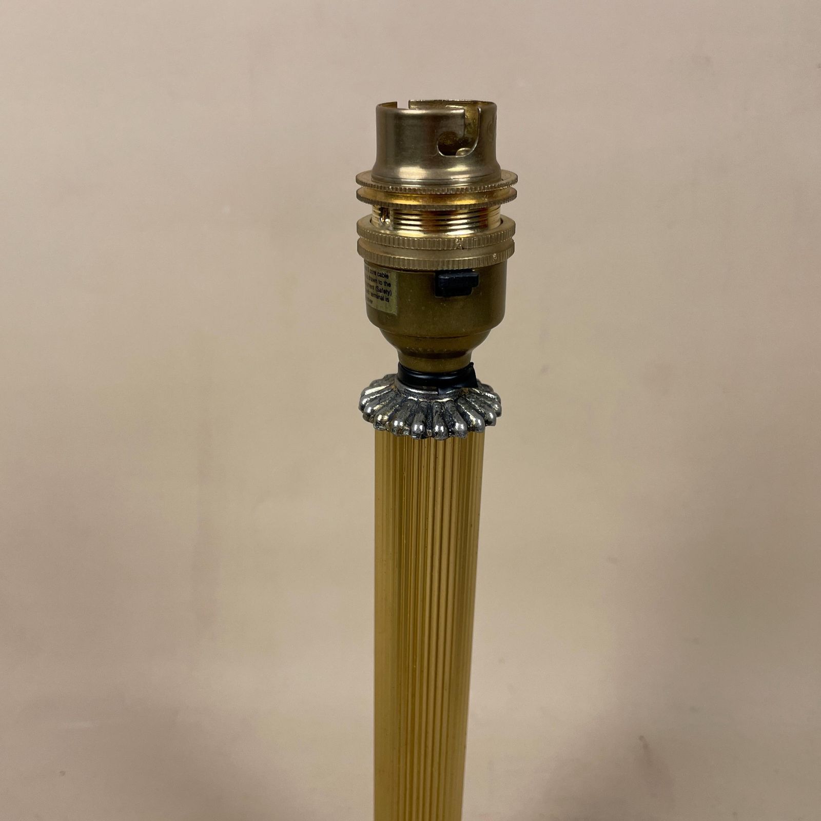 Vintage Metal Gold Brass Lamp Light Bedside Table Ornate Column Pillar Desk Antique Square Base Detail Medium photo 73.0