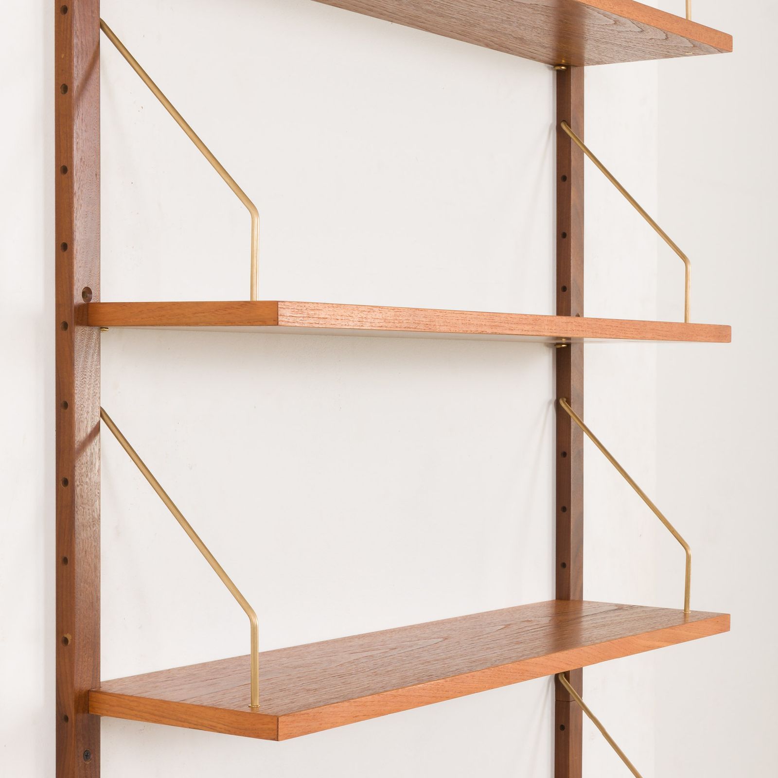 Set Of 6 Mid Century Modern Renovated Teak Shelves In The Style Of P. Cadovius, P. Sorensen photo vinterior