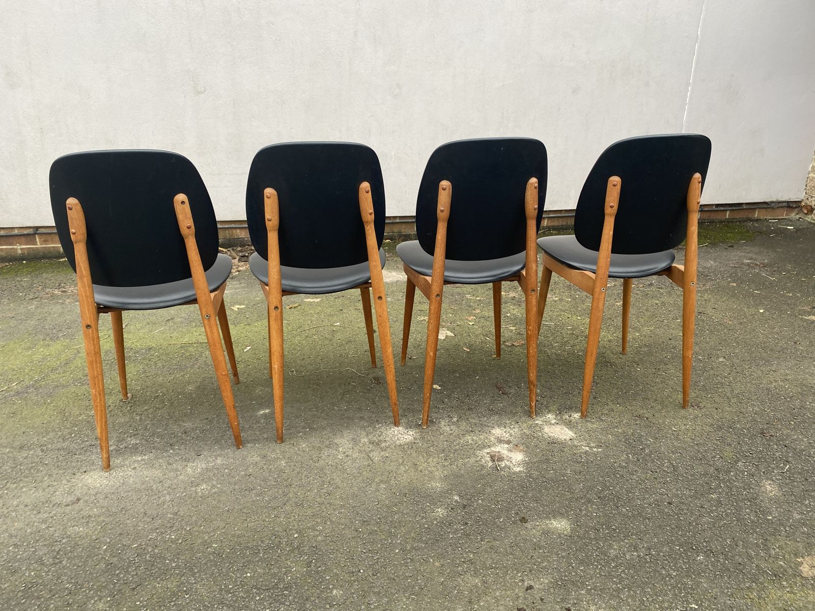 photo furniture Pegase Chairs By Pierre Guariche For Baumann, 1960s, Set Of 4