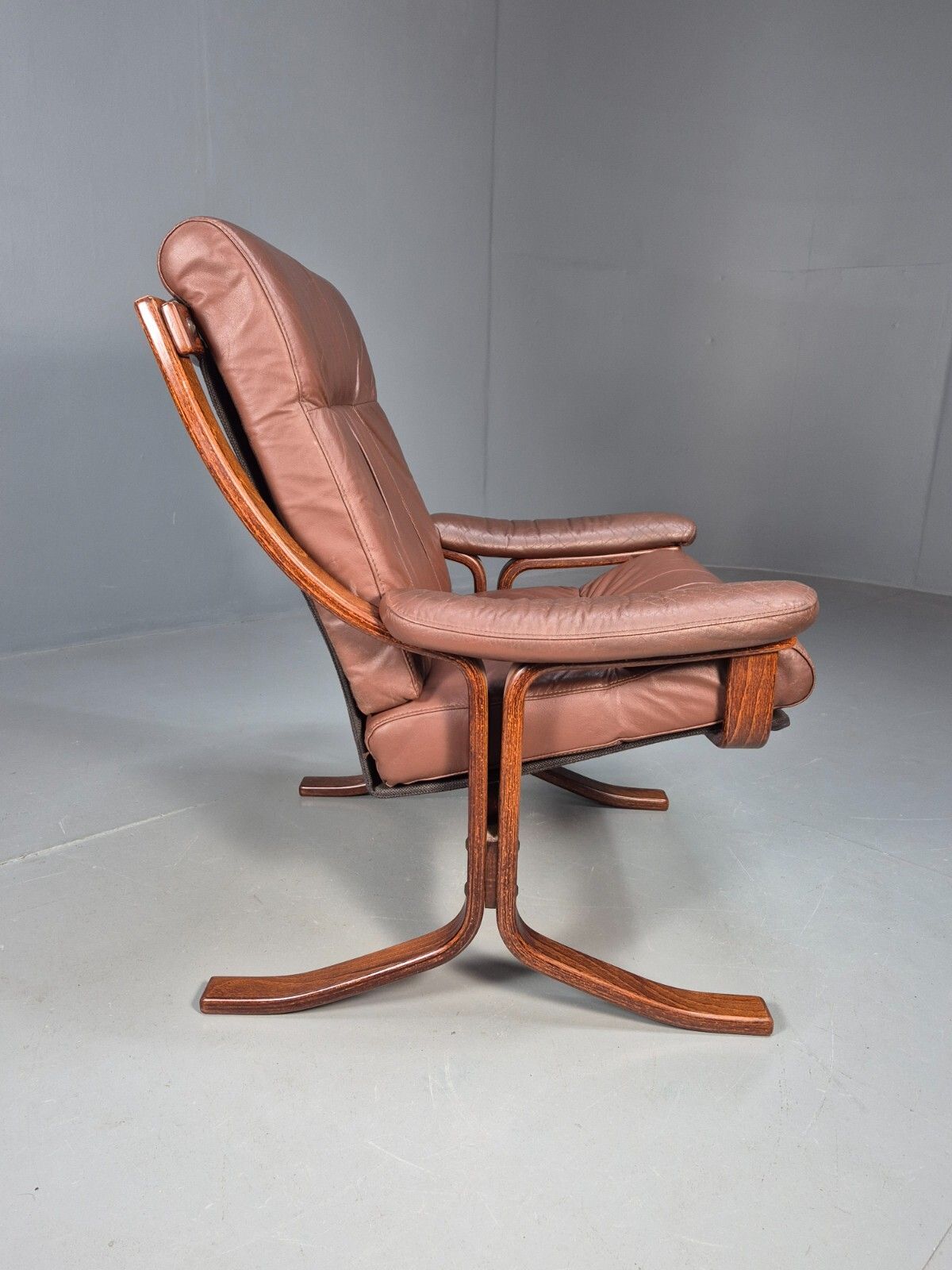 Vintage Danish Lounge Chair Brown Leather Bentwood Frame 1970s Retro Eb8633 Mben photo vinterior