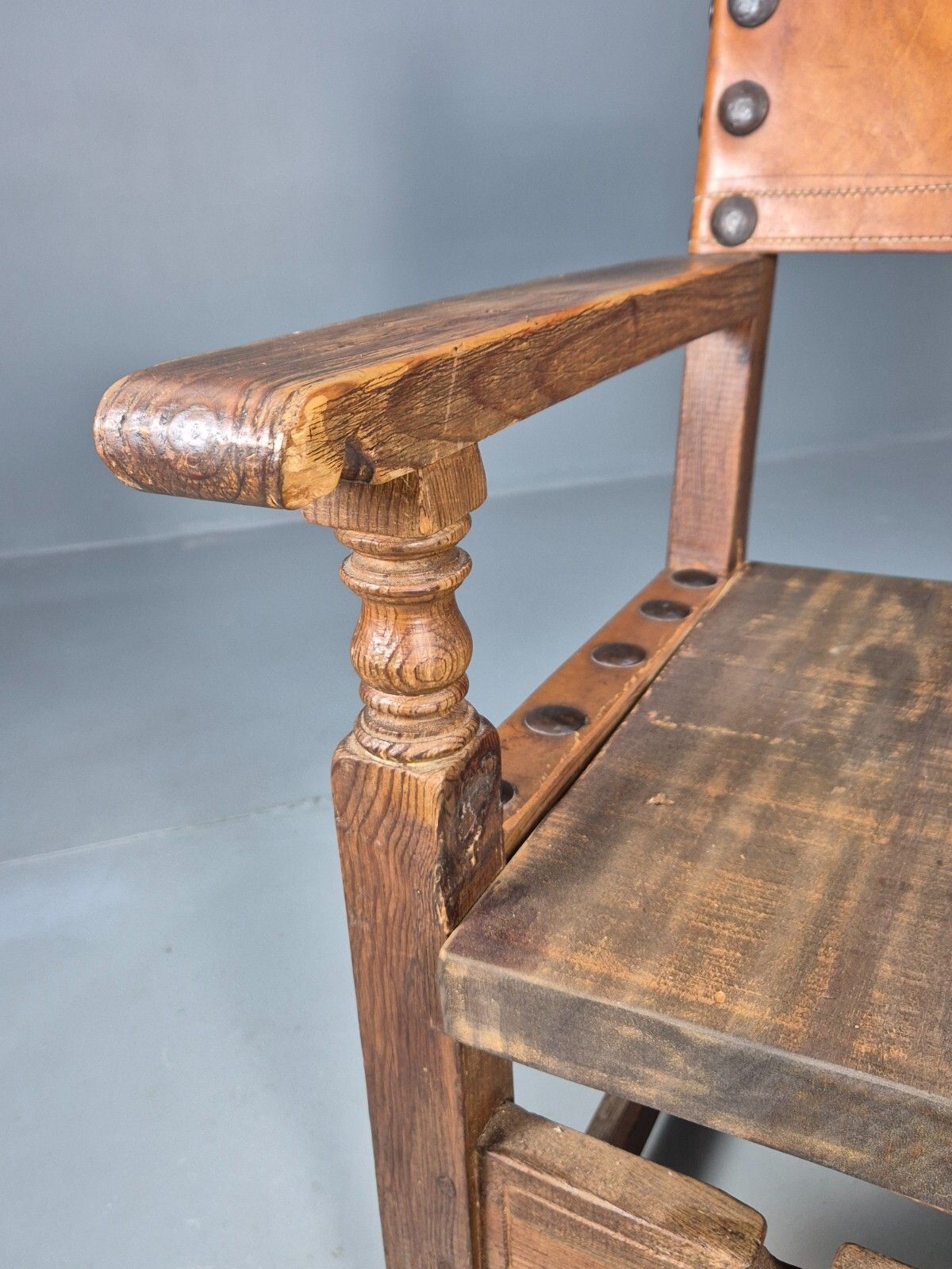 Vintage Lounge Chair Leather Carved Wood Spanish Style Antique Eb8175 Vcar photo vinterior