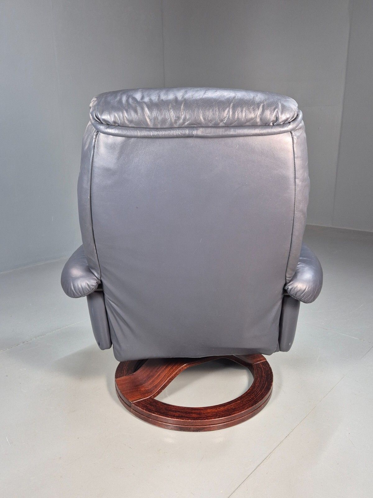 photo furniture Vintage Danish Swivel Chair Blue Grey Leather Reclines 1980s Retro Eb8465 Mswi