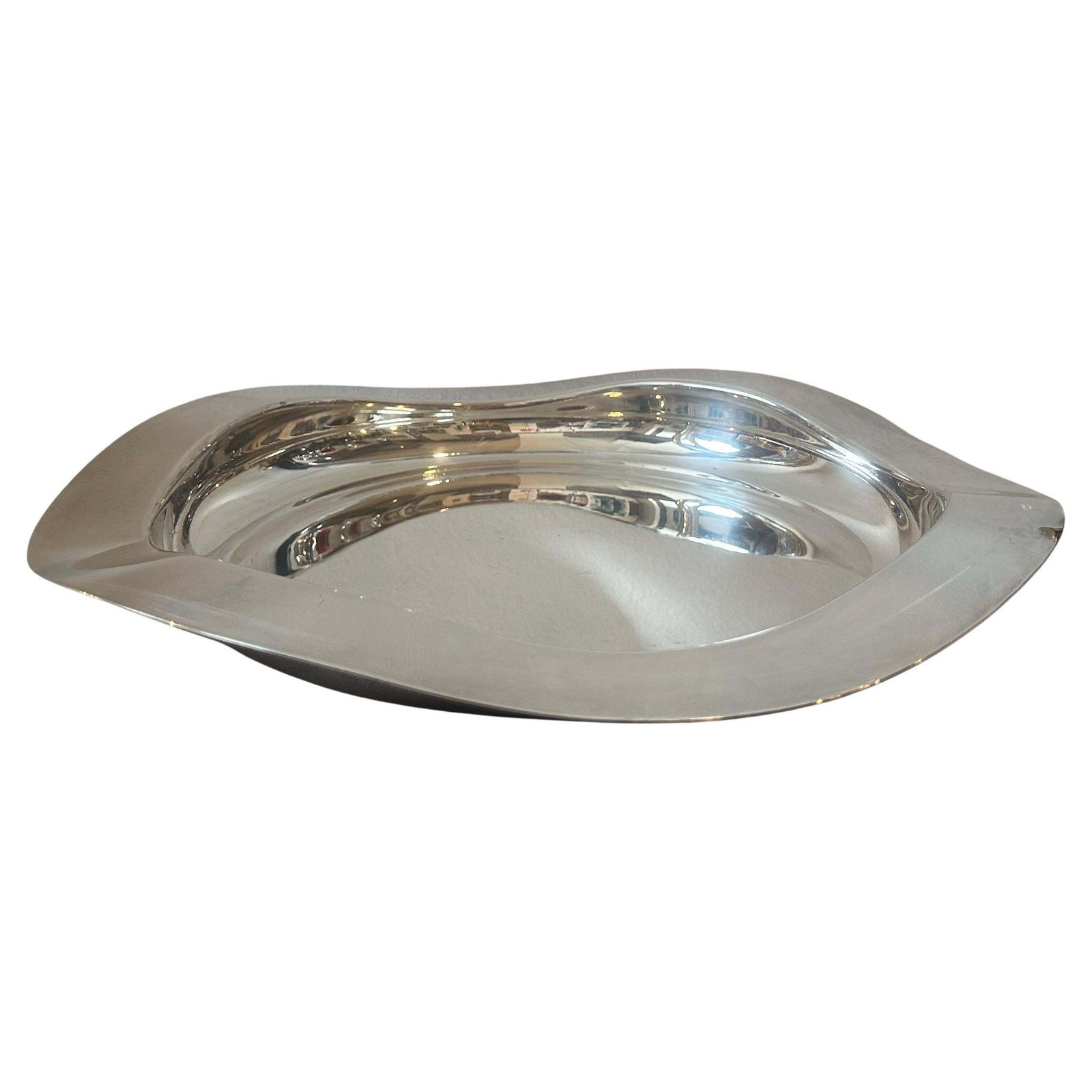 1990s Modern Design Silver Plated Italian Centerpiece By Mesa
