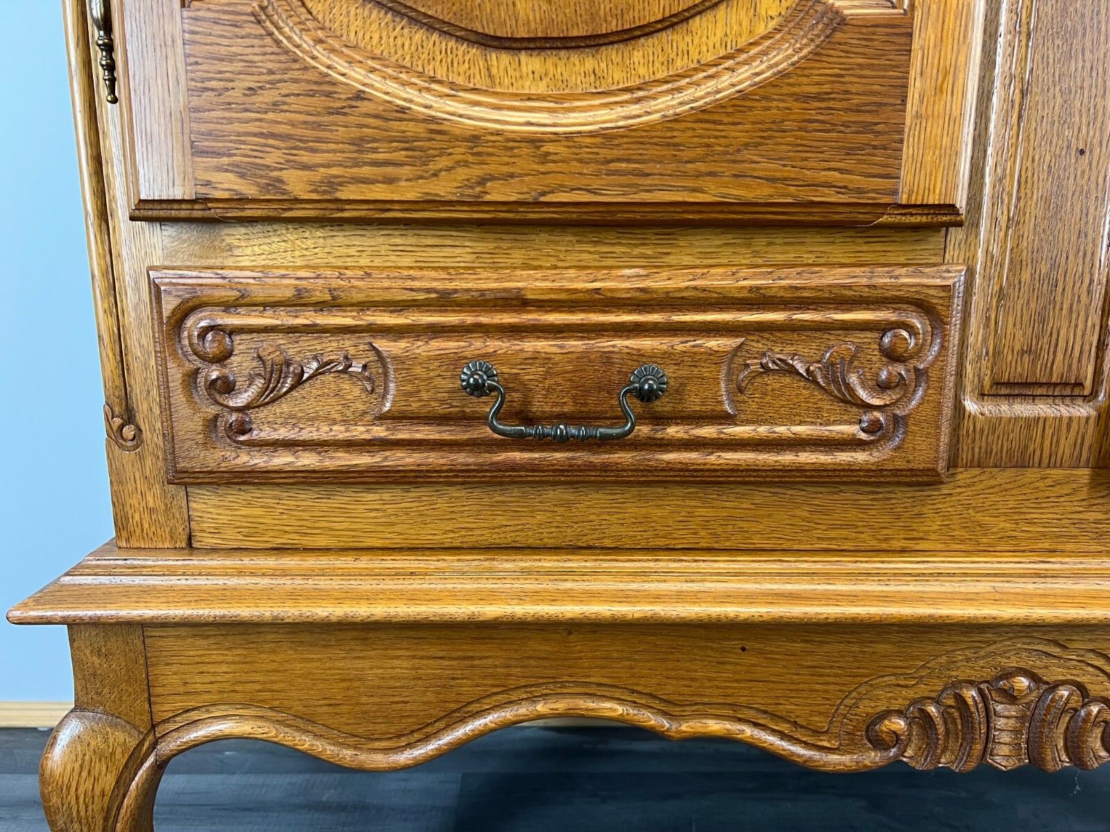 Amazing  Sideboard / Cabinet / Cupboard  Vintage French Louis XIV (Lot 3552) photo vinterior
