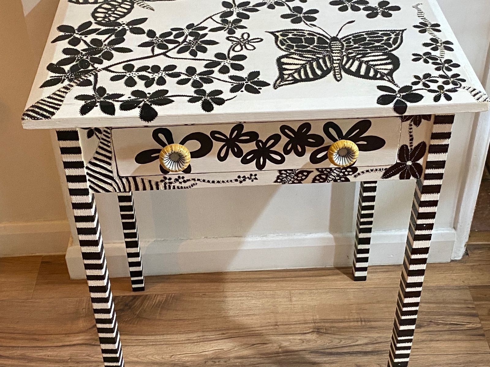 photo buy Black And White Hand Painted Blooms And Butterflies Side Table With Embellishments