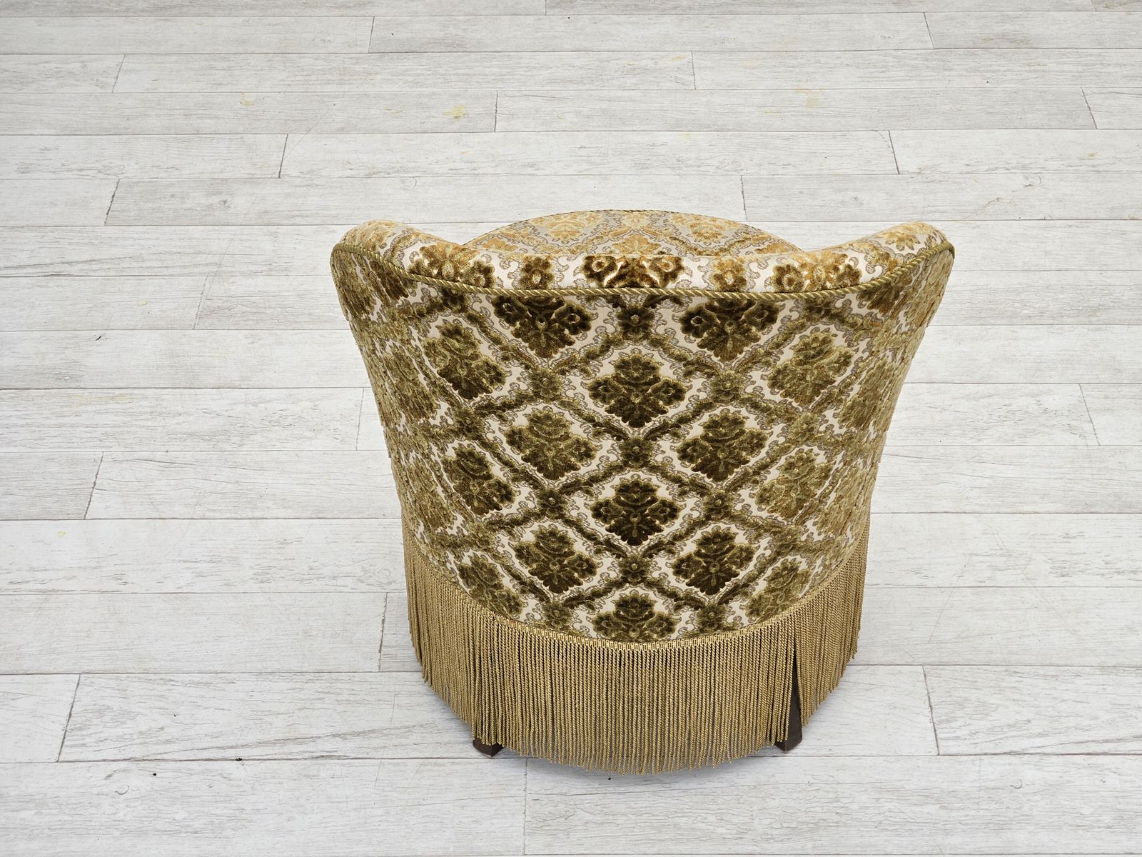 870.0 Ca. Jaren 1950, Deense Fauteuil, Meubelvelours, Essen Houten Poten. photo