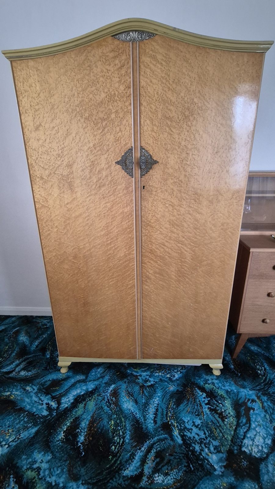 Light Walnut The Cabinet Works Ltd Bedroom Suite photo vintage