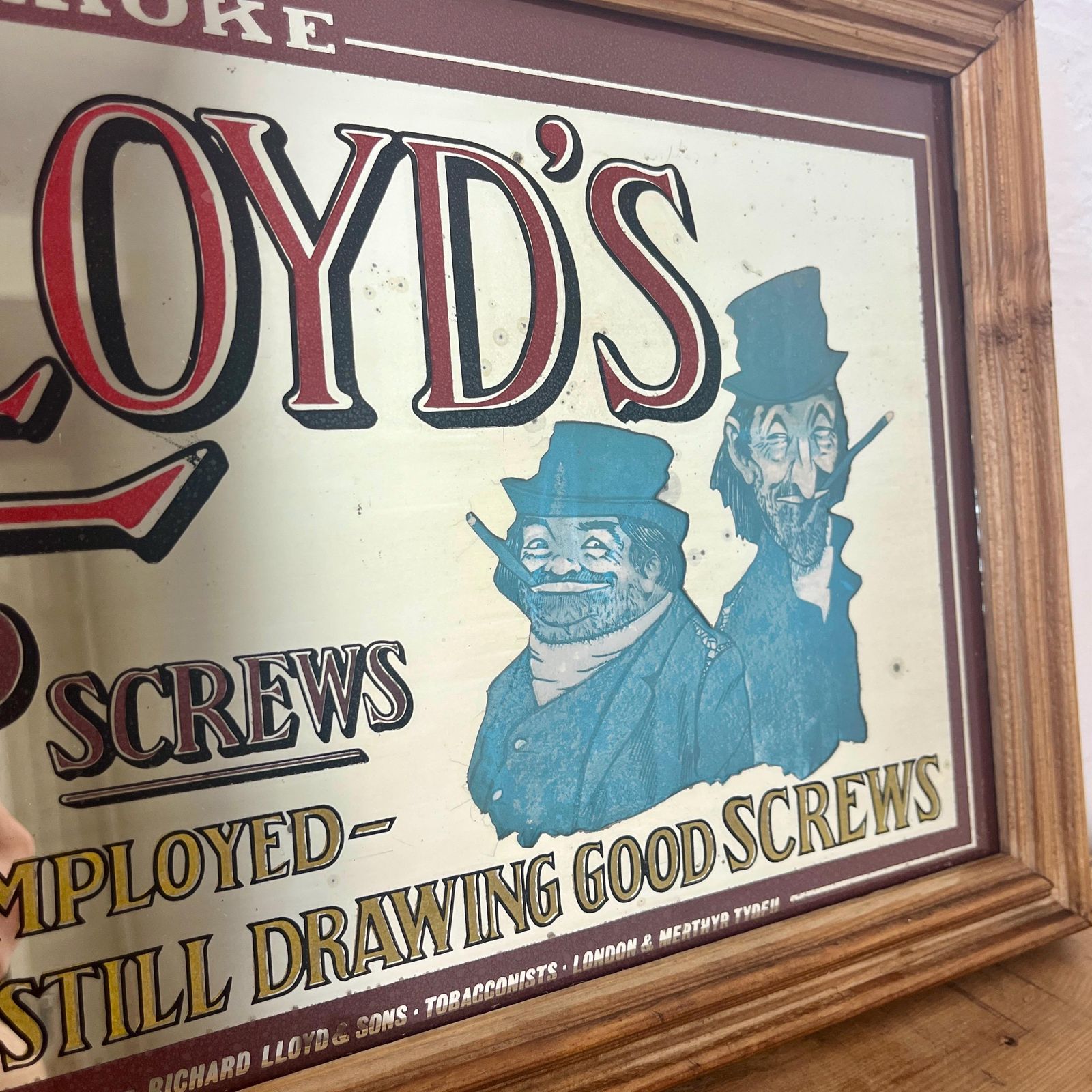 photo furniture Lloyds Screws Tobacco Advertising Mirror, Smoking Memorabilia, English Brand, Wall Art, Interior Design, Picture Frame, Collectibles Piece