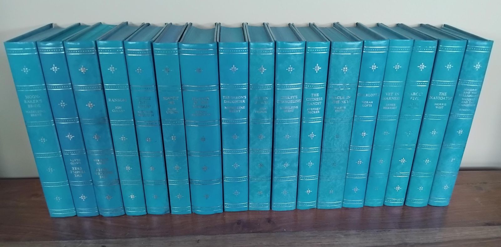 A Wonderful Decorative Collection Of 16 Novels With Beautiful Turquoise Gilded Covers, Companion Book Club, 1970's