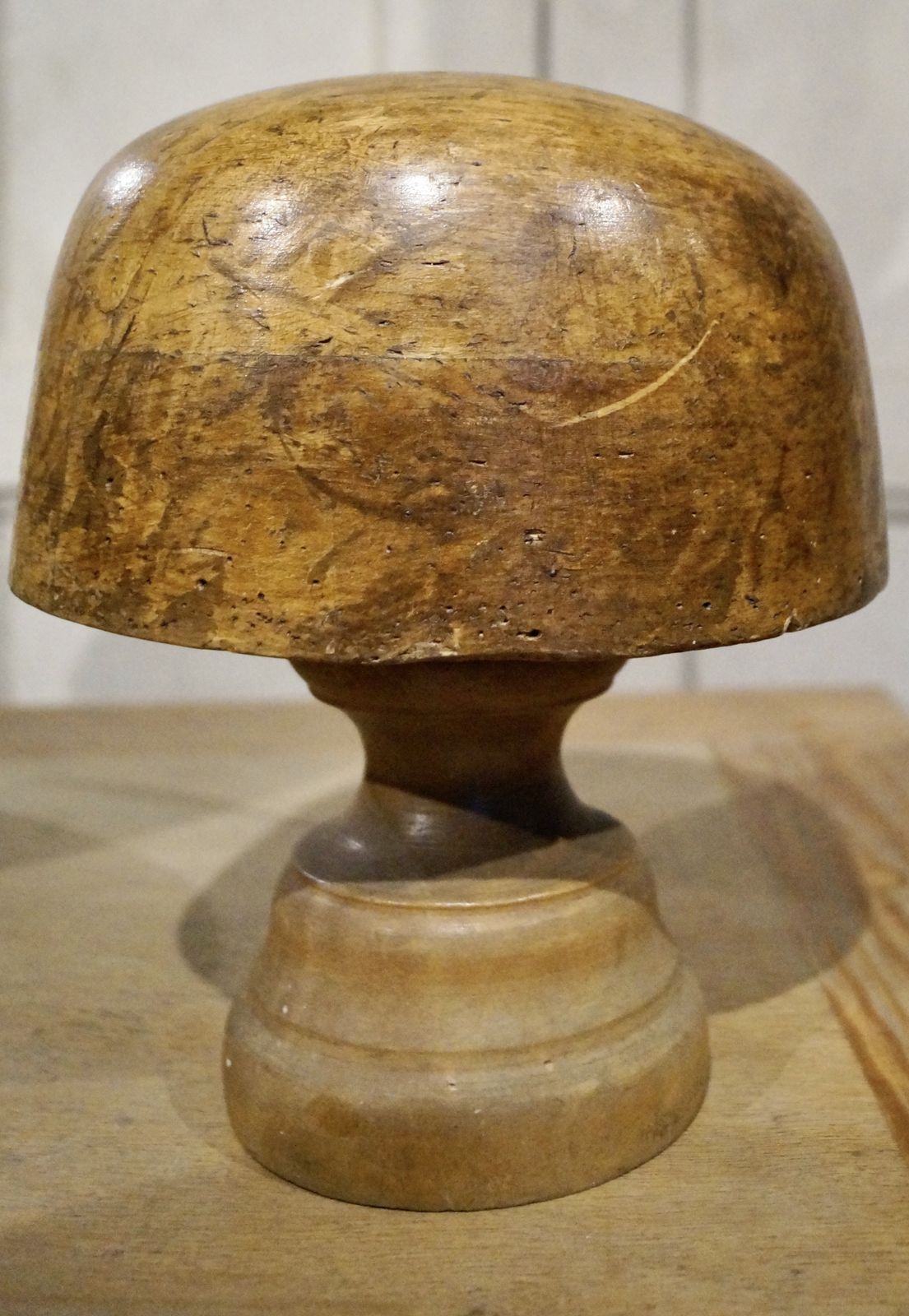 Antique Riva Marchesi Paris Milliners Hat Block On Stand photo vinterior