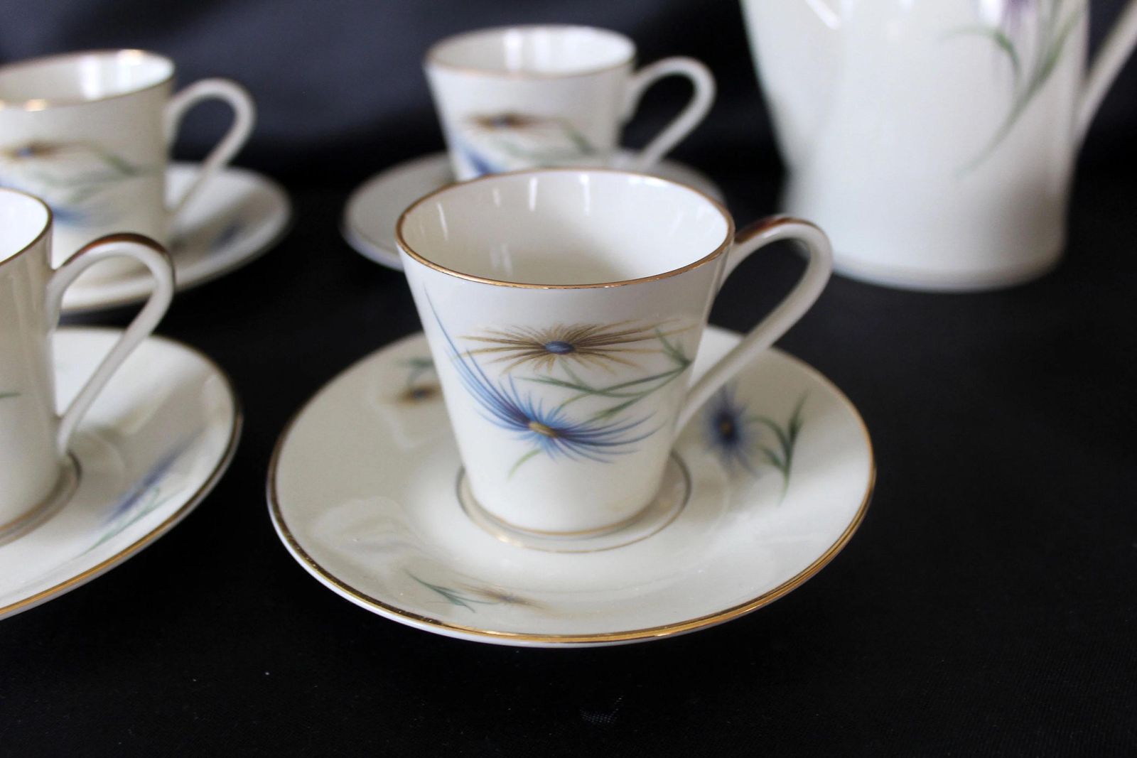 17 Delig Vintage Edelstein Bavaria Porseleinen Koffieservies, 6 Kopjes En Schoteltjes, Suikerpot Met Deksel, Roomkan, Koffiepot Met Deksel photo for sale