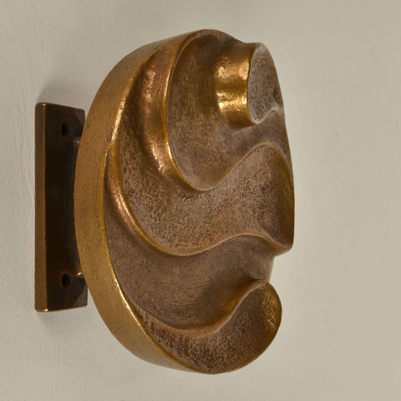 Round Push And Pull Door Handle In Bronze With Curvaceous Relief photo for sale
