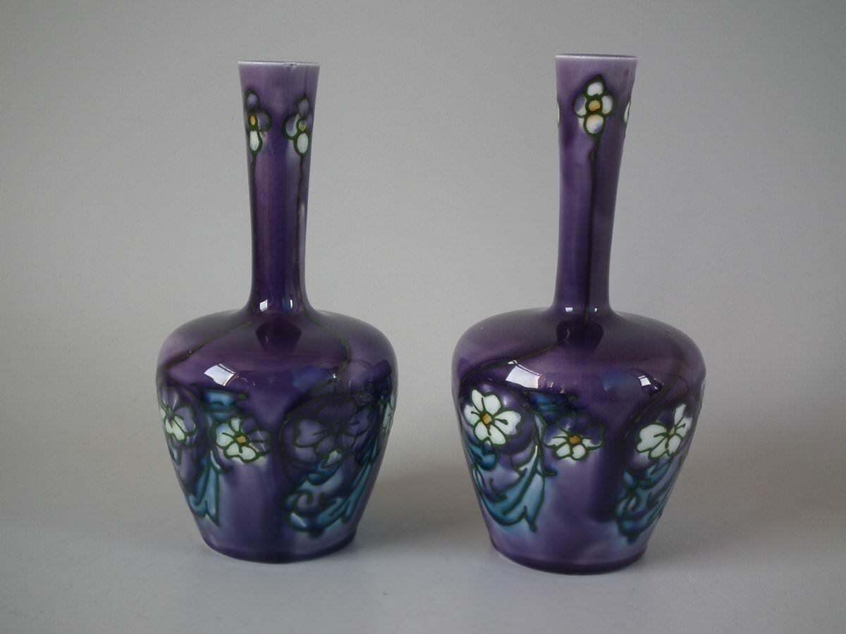977.0 Pair Of Minton Secessionist Purple No.33 Vases photo